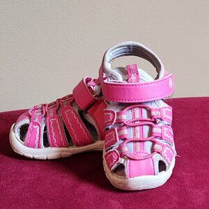 Rugged Bear Pink Closed Toe Sandals Size 6